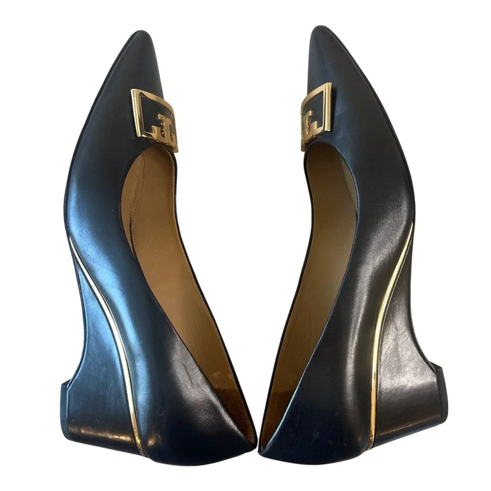 Tory Burch Gigi 55mm Wedge Pumps Black Leather Gold Logo Size 7.5